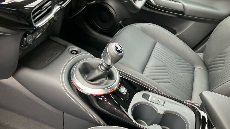 Nissan Juke 1.0 DiG-T Tekna 5dr Petrol Hatchback